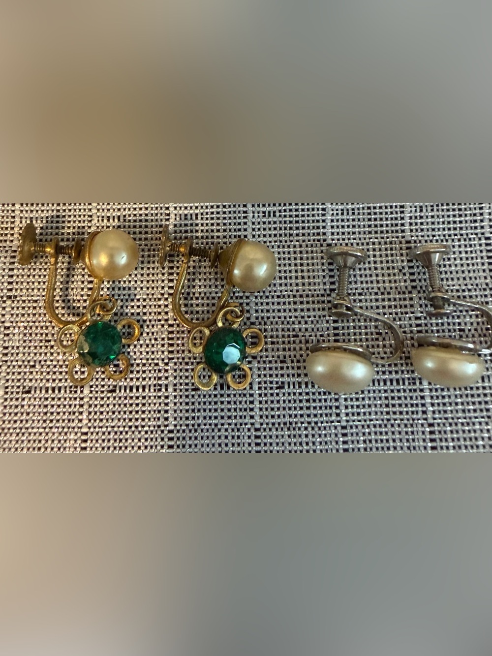 Vintage Gold-Tone Pearl and Emerald Green Clip-On Earrings